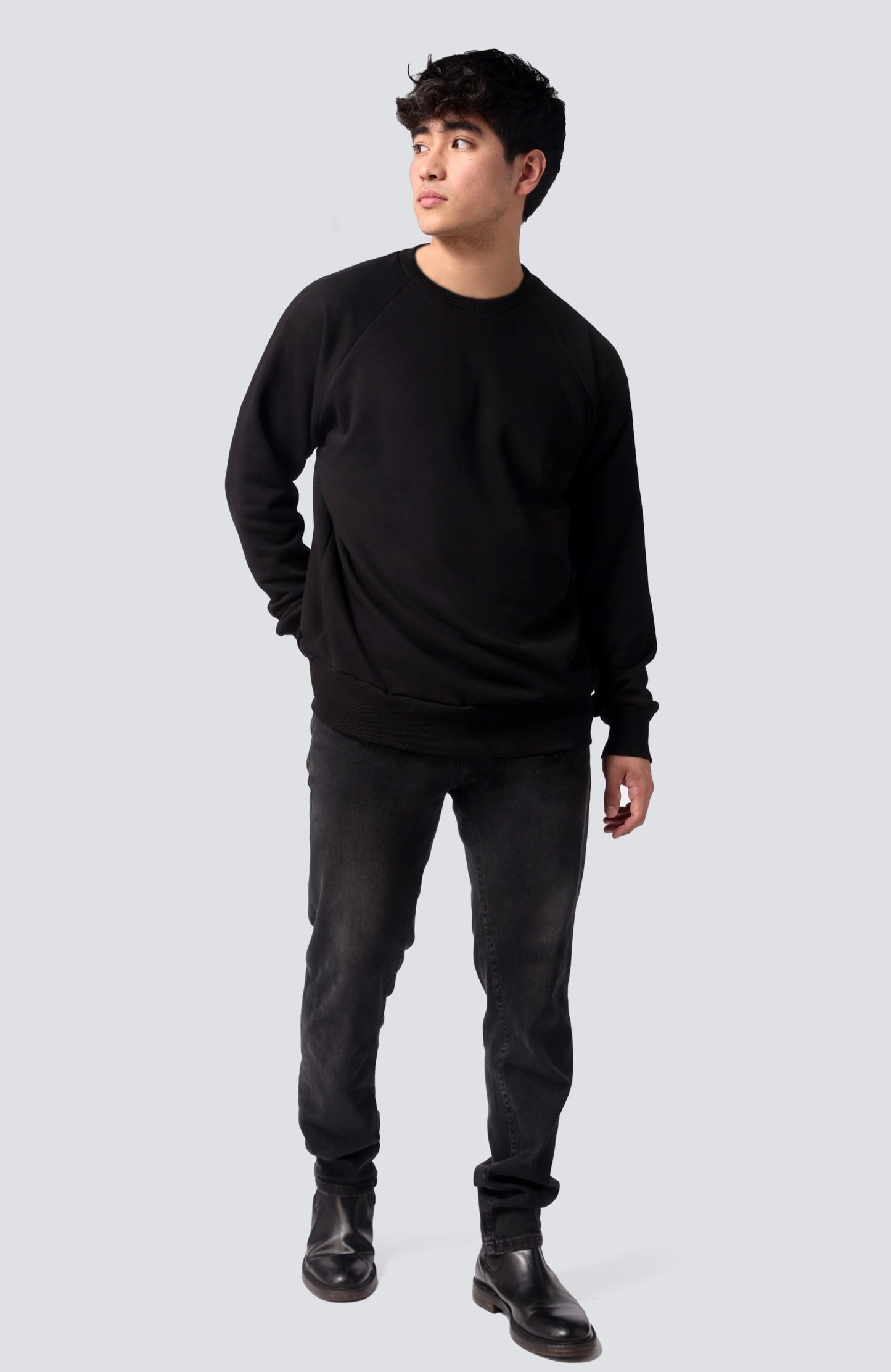 MAYSS SWEATSHIRT BLACK | REVERSIBLE PISTACHIO STITCHING ON THE INSIDE