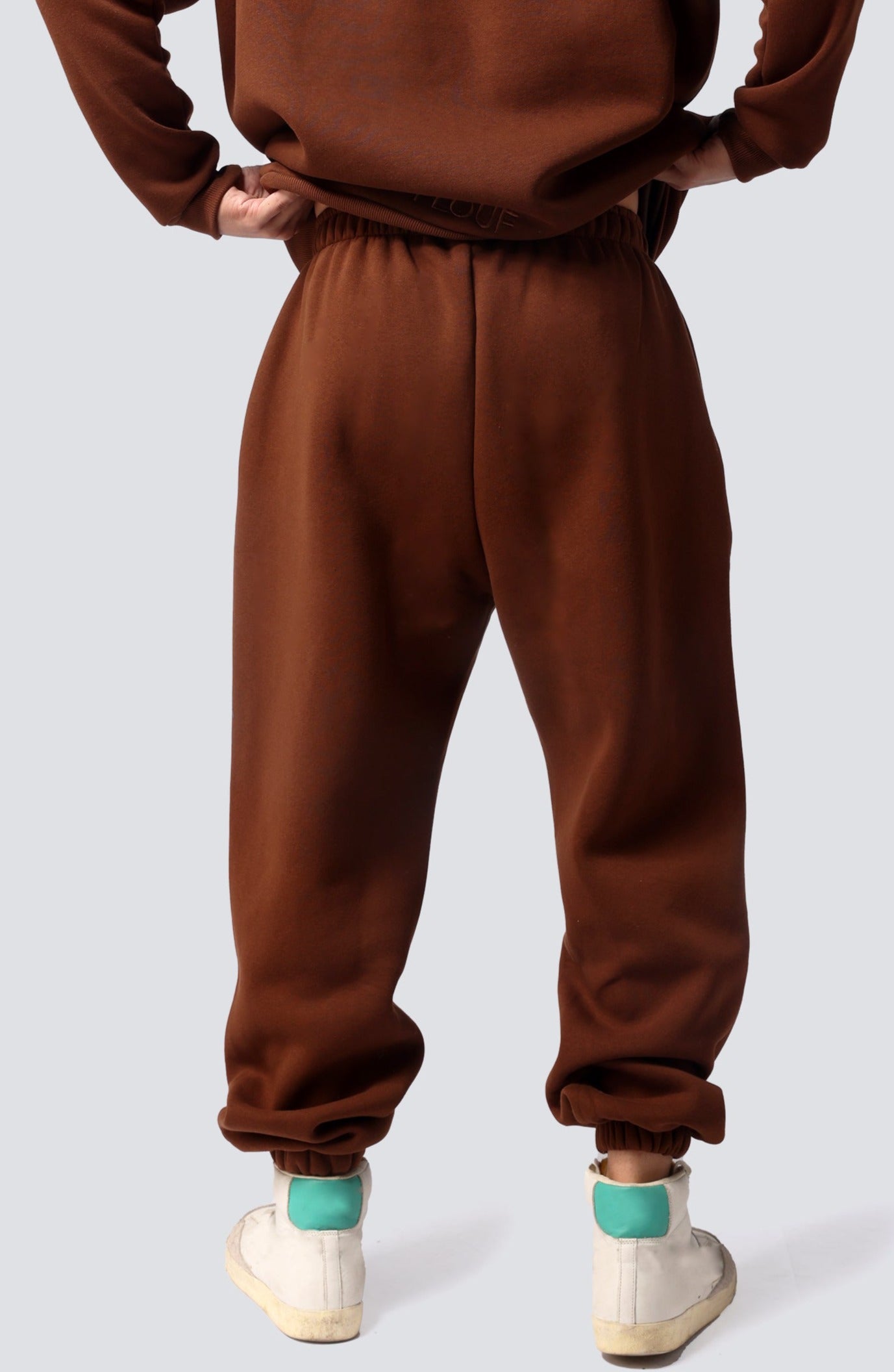 PUFFY SWEATPANTS BROWN