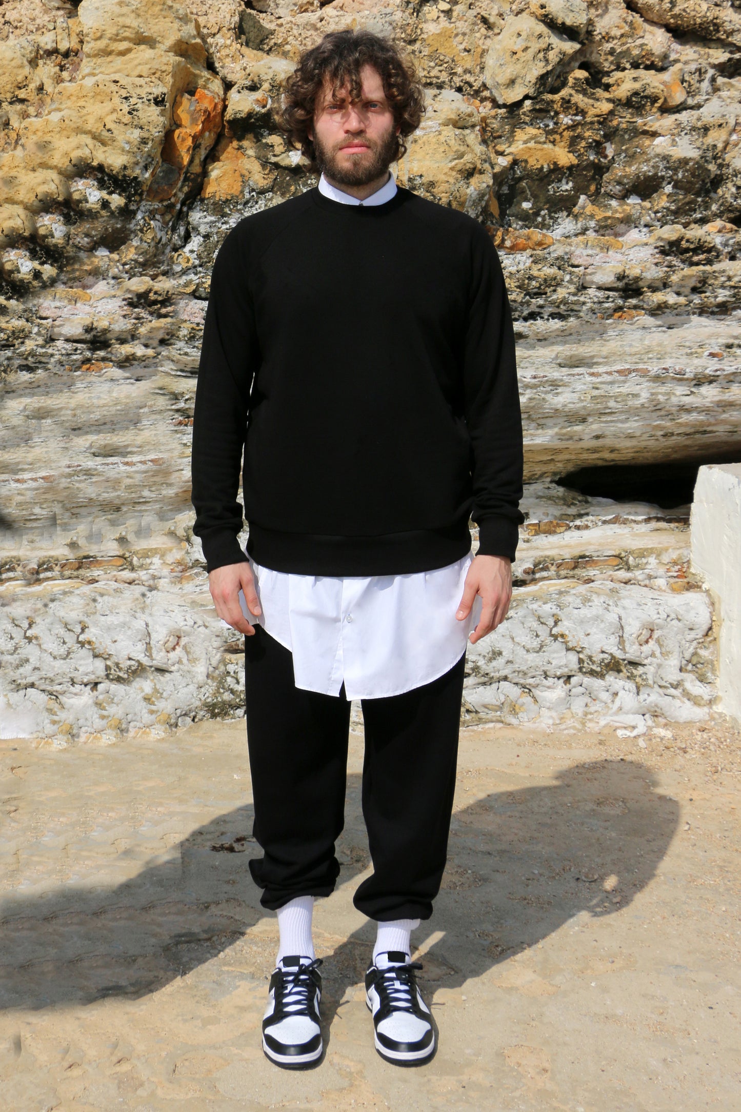 MAYSS SWEATSHIRT BLACK | REVERSIBLE PISTACHIO STITCHING ON THE INSIDE